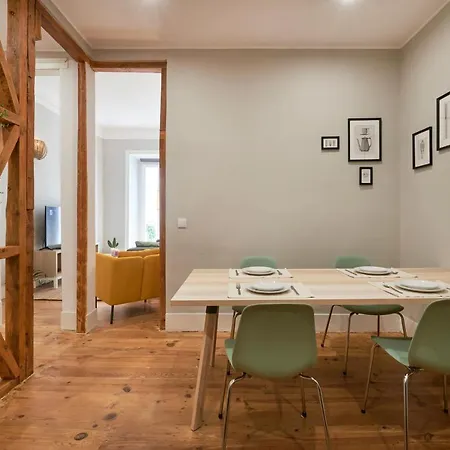 Apartment Design For Big Groups 4bed/3bath Lisbon