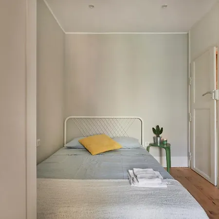 Design For Big Groups 4bed/3bath Apartment *