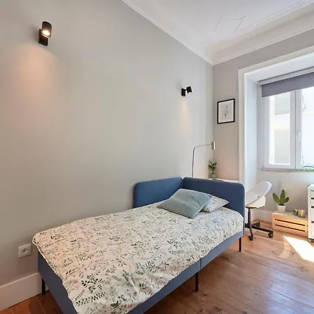 Apartment Design For Big Groups 4bed/3bath